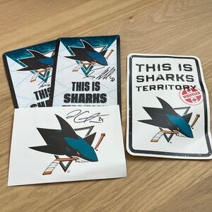 2 Tomas Hertl signed post cards and 1 Logan Coutre signed post card